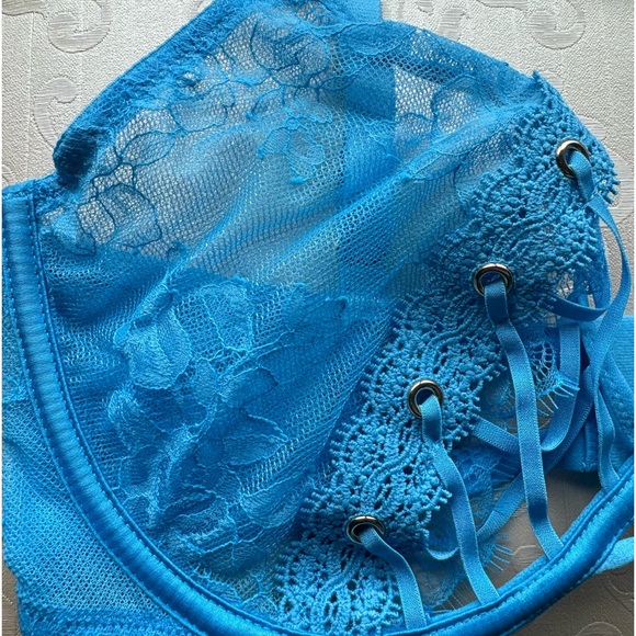 Victorias Secret Cage Bra 34DD - Picture 6 of 9